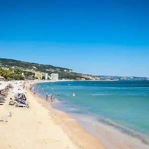 Golden-sea Апартаменты